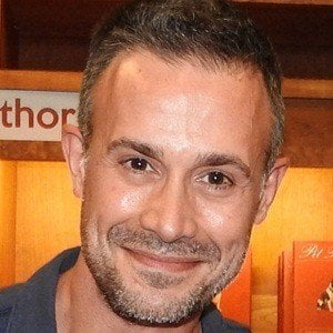 Freddie Prinze Jr. Headshot 7 of 7