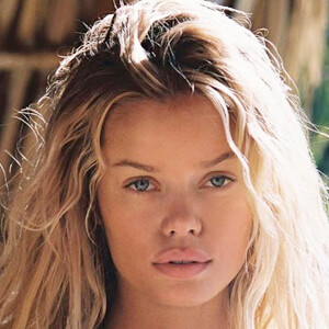 Frida Aasen Headshot 13 of 17