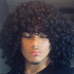 frizznotrizz Headshot 2 of 3