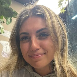 Gabby Nikolle Headshot 2 of 3