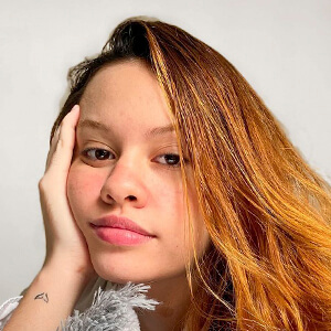 Gabi Donato Headshot 3 of 6
