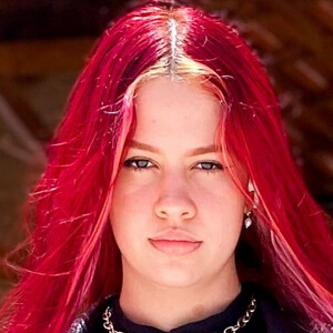Gabi Donato Headshot 5 of 6