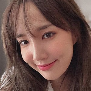 Gabie Kook - Age, Family, Bio | Famous Birthdays