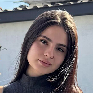 gabizanaoo Headshot 3 of 3