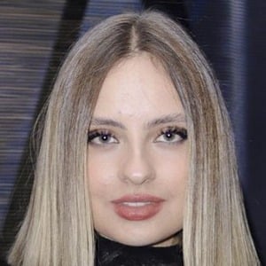 Gabriela Costa at age 20