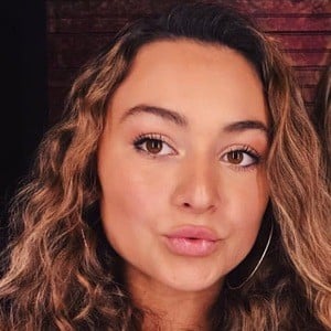 Gabbie Gonzalez Headshot 5 of 7