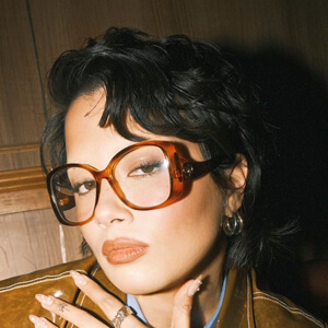 Gabriella Gibbs Headshot 5 of 10