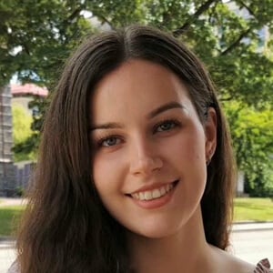 Gabriella Quevedo Headshot 2 of 4