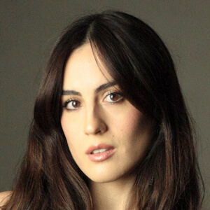 Gaby Navarro Headshot 6 of 6