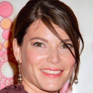 Gail Simmons - Bio, Family, Trivia | Famous Birthdays