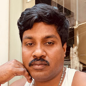 Ganesan Pechi Muthu Headshot 3 of 8