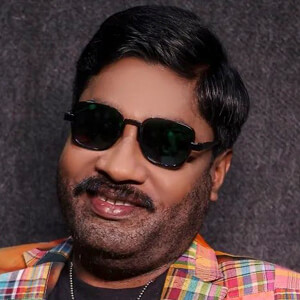 Ganesan Pechi Muthu Headshot 6 of 8