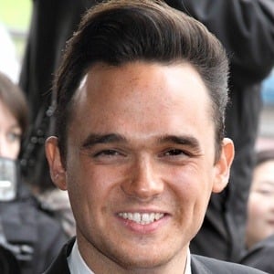 Gareth Gates Headshot 7 of 10