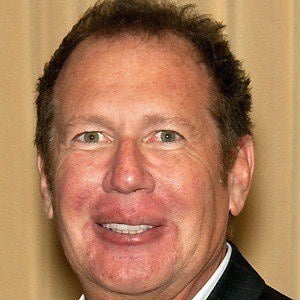 Garry Shandling Headshot 5 of 9