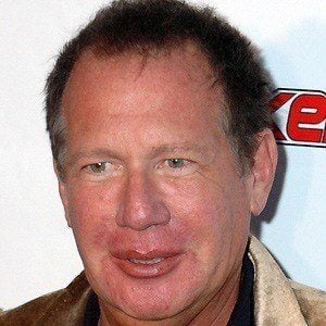 Garry Shandling Headshot 7 of 9