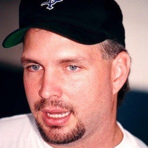 Garth Brooks Headshot 10 of 10