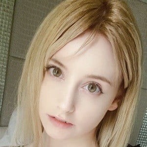 ジェマ ルイーズ Headshot