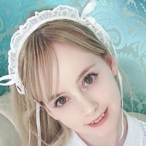 ジェマ ルイーズ Headshot