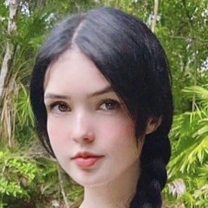 Germaine Valentina Headshot 9 of 10
