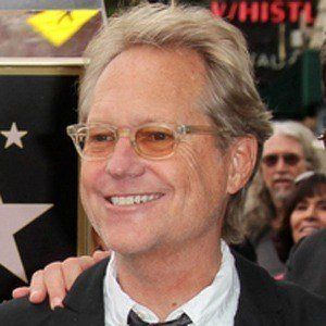 Gerry Beckley - Bio, Family, Trivia | Famous Birthdays