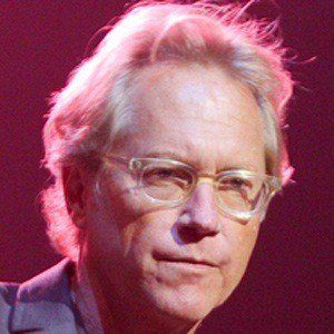 Gerry Beckley - Bio, Family, Trivia | Famous Birthdays