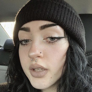 gh0stxgrl Headshot 4 of 10