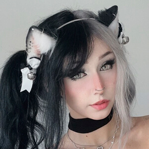 ghostkittenxx Headshot 2 of 7