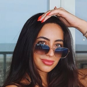 giannattaylor Headshot 2 of 4