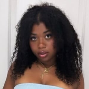 Gigi's Asmr Headshot 3 of 6