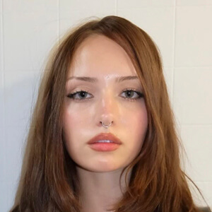 gingerosepalaza Headshot 5 of 7