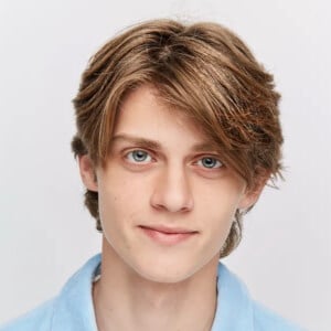 Gino Calveiro Headshot 2 of 5