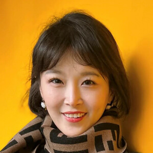 Gisela Wang Headshot 3 of 6