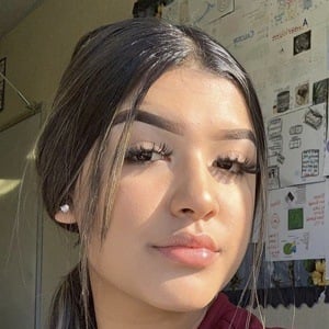 Giselleb.13 - Age, Family, Bio | Famous Birthdays