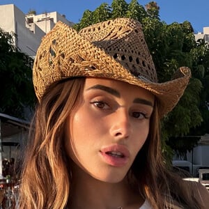 Giulia Zangrilli Headshot 7 of 10