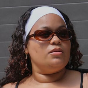 Glam by Kiki Headshot 7 of 8