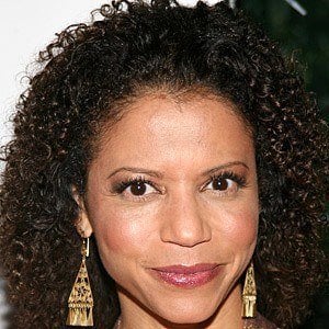 Gloria Reuben Headshot 2 of 5