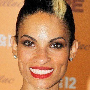 Goapele Headshot 3 of 7