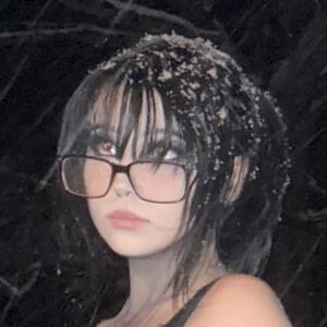 gothpimpbitcxh Headshot 2 of 5