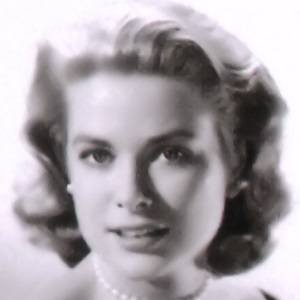 Grace Kelly Headshot 5 of 5