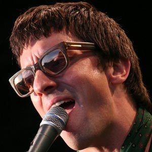 Graham Coxon - Bio, Family, Trivia | Famous Birthdays