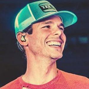 Granger Smith Headshot 5 of 10