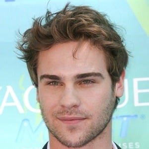 Grey Damon Headshot 7 of 10