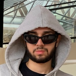 Aidón Hermez Headshot 2 of 2