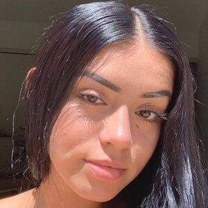 Gwen Alicia Headshot 9 of 10