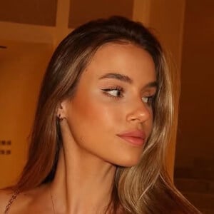 Hailey Grice Headshot 7 of 10