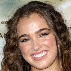 Haley Lu Richardson Headshot 7 of 9