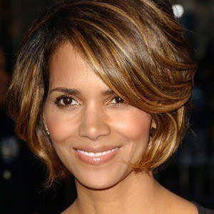 Halle Berry - Bio, Family, Trivia | Famous Birthdays