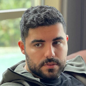 Hamed Baradaran Headshot 5 of 6