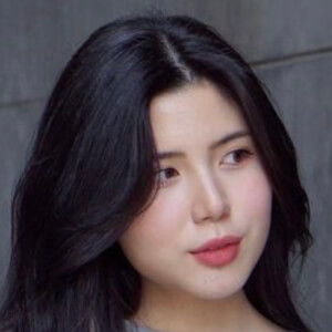 Hanna Coreana at age 23