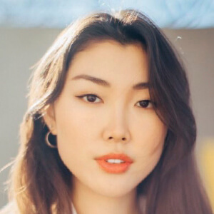 Hannah Cho Headshot 6 of 9